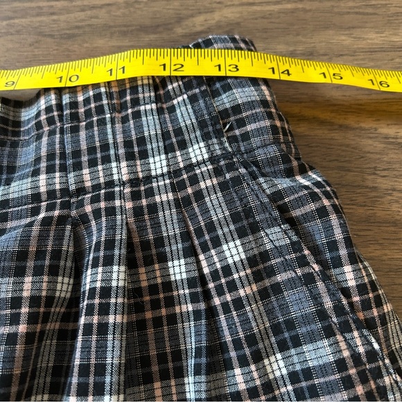 ❤️ American Eagle Outfitters Black Plaid High Waist Shorts - Picture 7 of 10